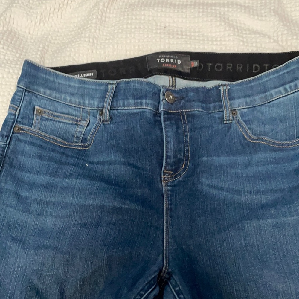 Torrid Bombshell Skinny jeans